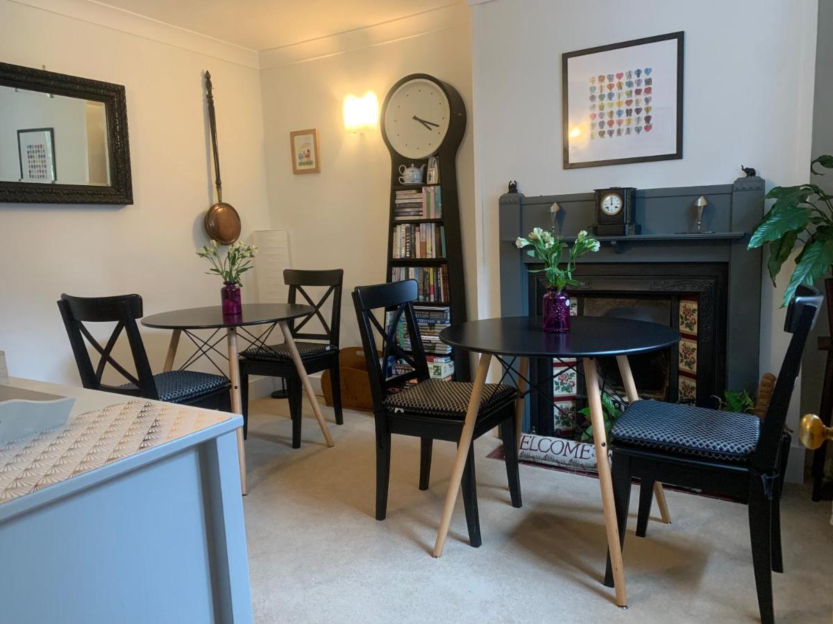 Sunshine Cottage Studley  Extérieur photo